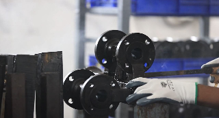 Cala la mortalità delle imprese piemontesi, traina il turismo